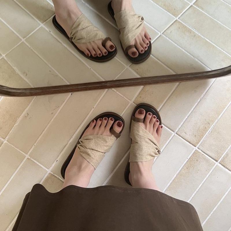 Fashion Hot Selling Hot Selling 2025 Summer Clip Toe Women's Fashion Slippers Comfort Slides Beach Vacation Flip Flop Shoes for Female