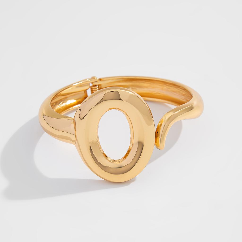 Liquid knock pattern design bracelet, spring buckle niche wide bracelet braclet ring jewelry