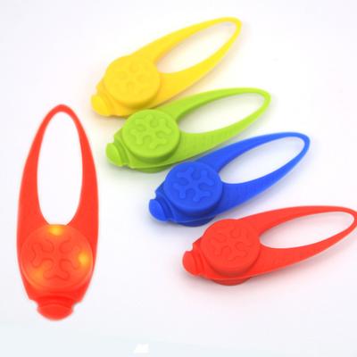 Haustieranhänger Robuster LED Silikonanhänger Nachtsicherheit Leuchtende Halsbandmarke