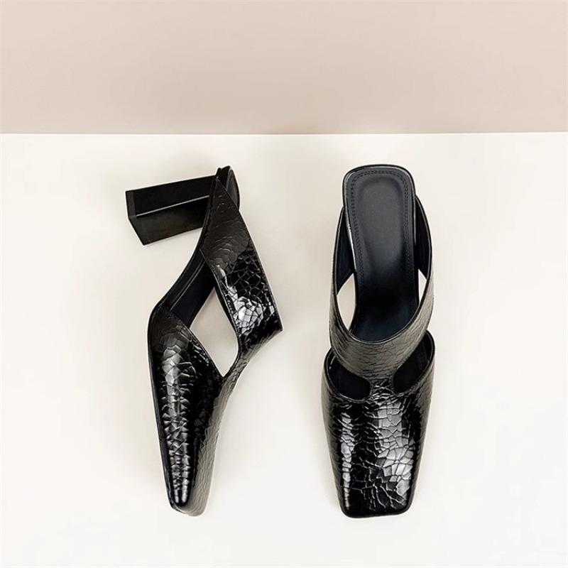 Square Slippers Summer New Square Head Shallow Hollow Breathable Set Foot Anti-slip Wear-resistant High Heels
