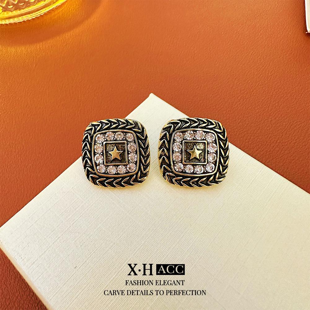 Vintage Bow Earrings: Timeless, High-End Retro Fashion Accessory