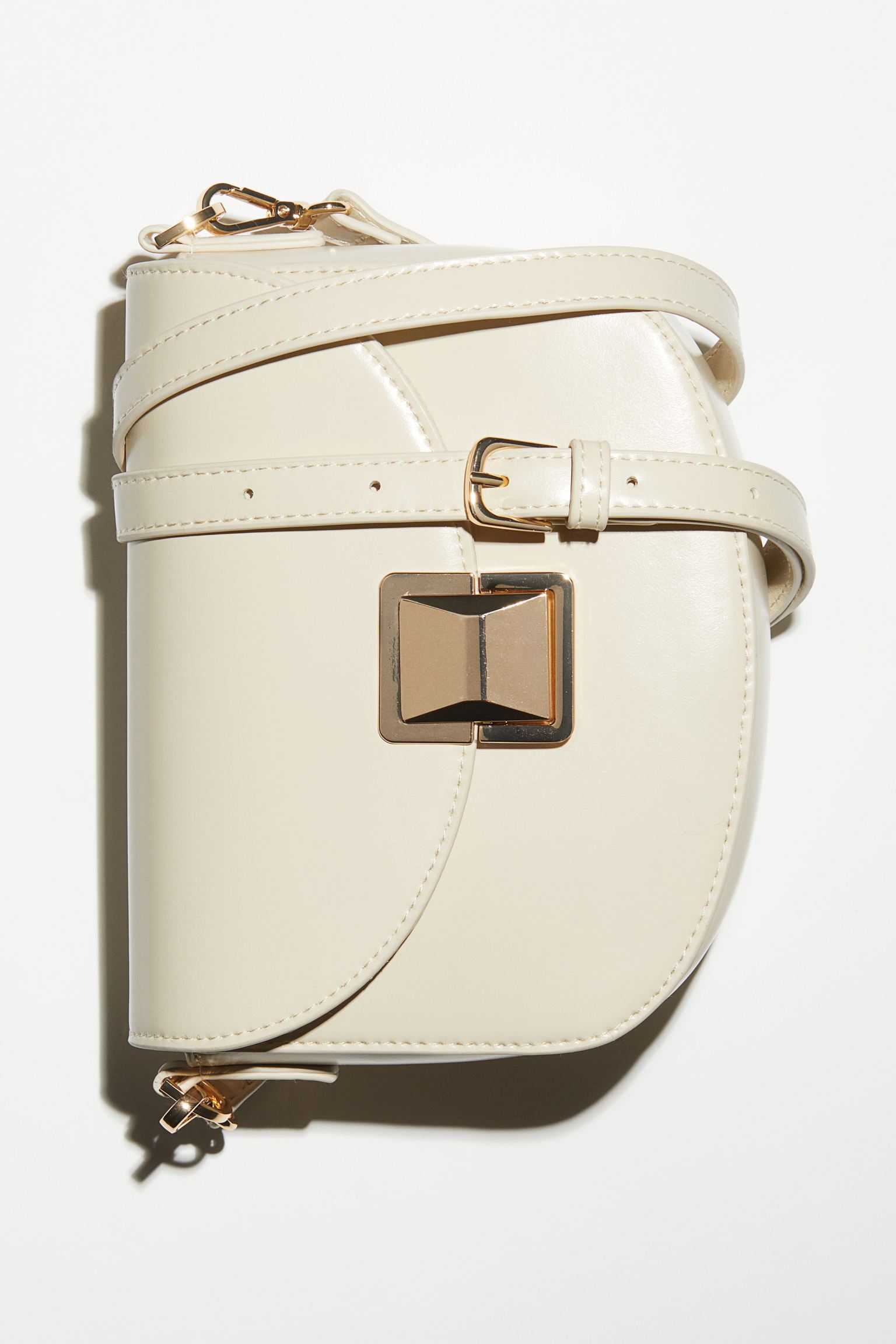 

Маленькая сумка через плечо