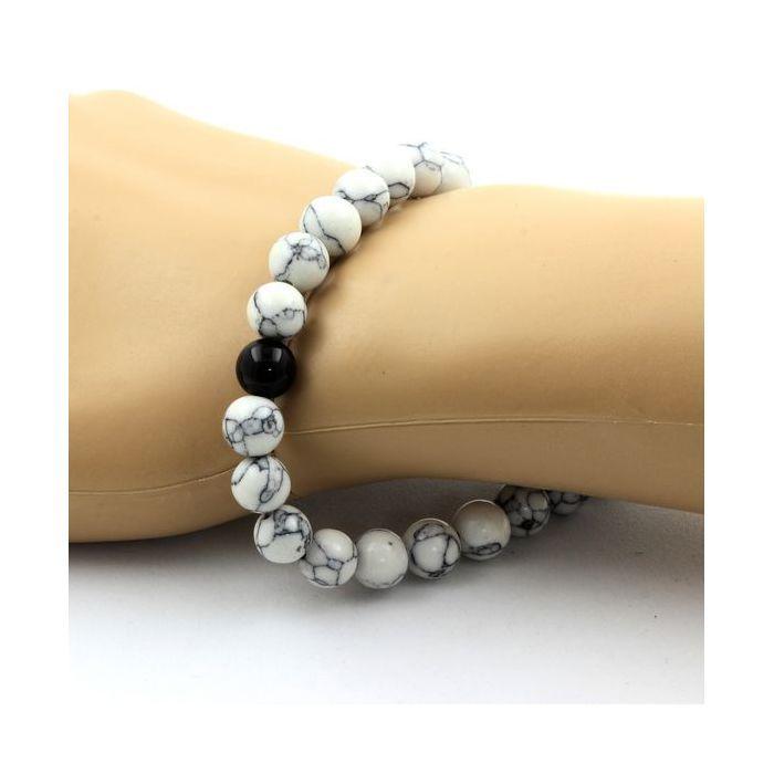 Pierres et Minéraux. Bracelet Perles Howlite + Agate noire 8 mm. Fabriqué en France.