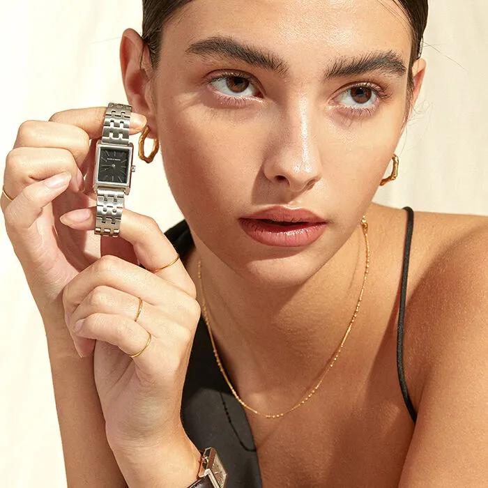 5 Types of Women's Leather and Metal Watches