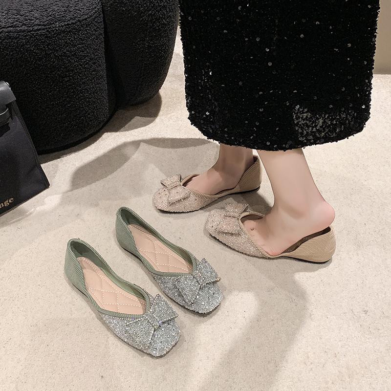 

2025 Women 1cm Low Heels Sweet Wedding Flats Female Bling Full Sequin Pearl Bow Low Heels Ladies Fashion Crystal Valentine Shoes 40 бежевий