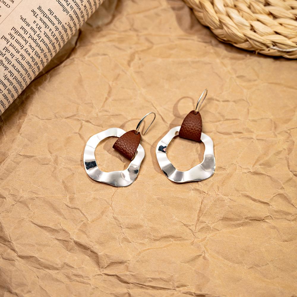Bohemian Vintage Geometric Round Earrings Floral Hollow Drop Wooden Dangle Earrings фото
