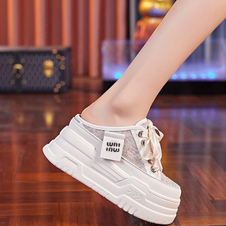 Outer slippers women's platform 2025 summer new inner height-increasing sandals versatile mesh breathable small muffin shoes