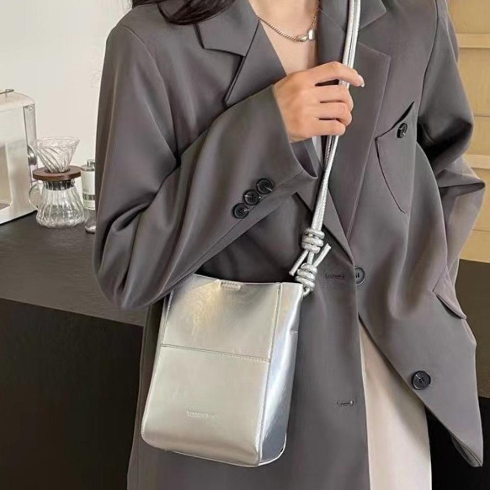 Mobile phone bag Mini small bag Women's 2025 new summer high-end silver messenger bucket bag Versatile shoulder bag