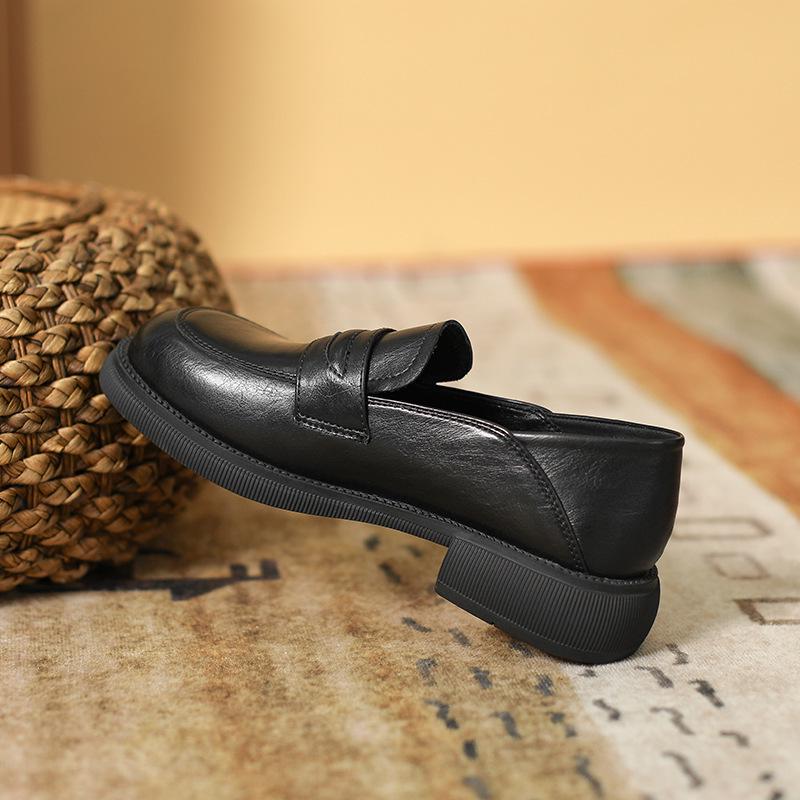 

Женские французские лакированные мокасины на толстой подошве из натуральной кожи 2024 года. 42