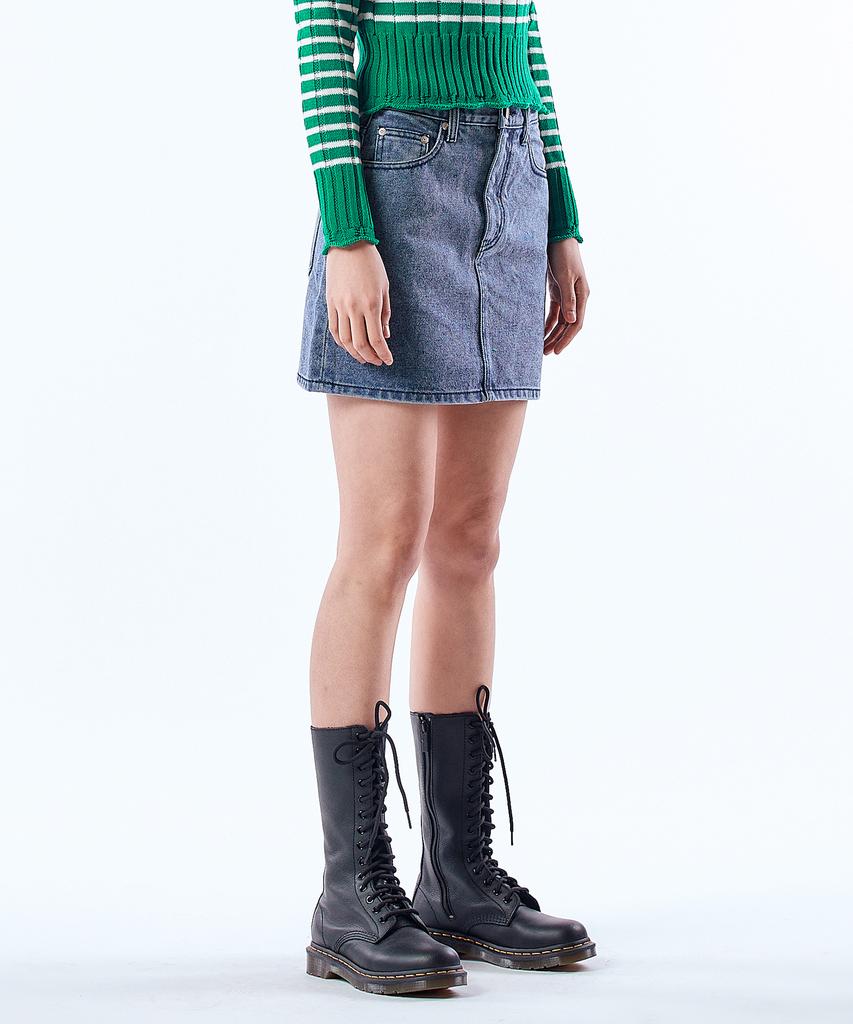 Pillogeulaem Berry Perry Pigment Navy Skirt