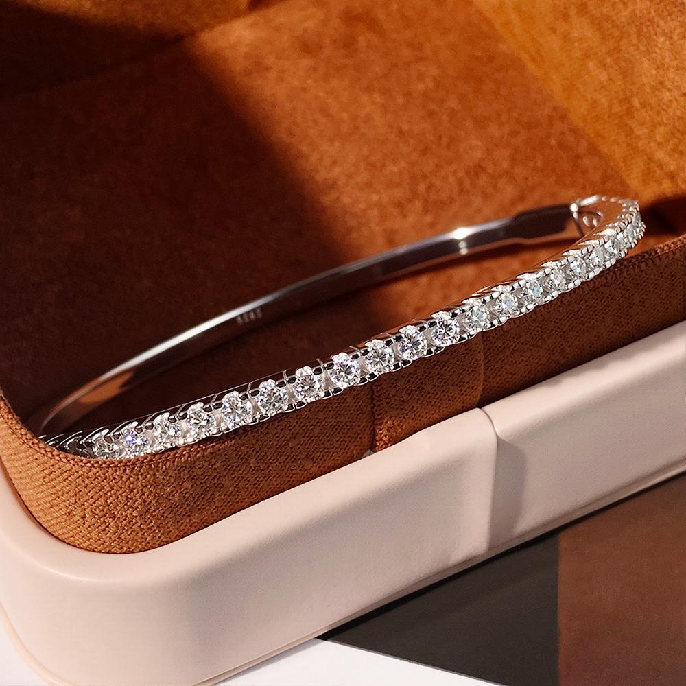 KNOBSPIN Moissanit Armreifen für Damen Alle 2,5 mm D VVS1 Labor Diamant Armbänder 925 Silber Armband Hochzeits Geburtstagsgeschenk
