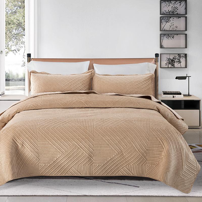 Crystal Velvet Laminated Cotton Bed Cover Quilted European Leisure Cover Blanket Home Bedding