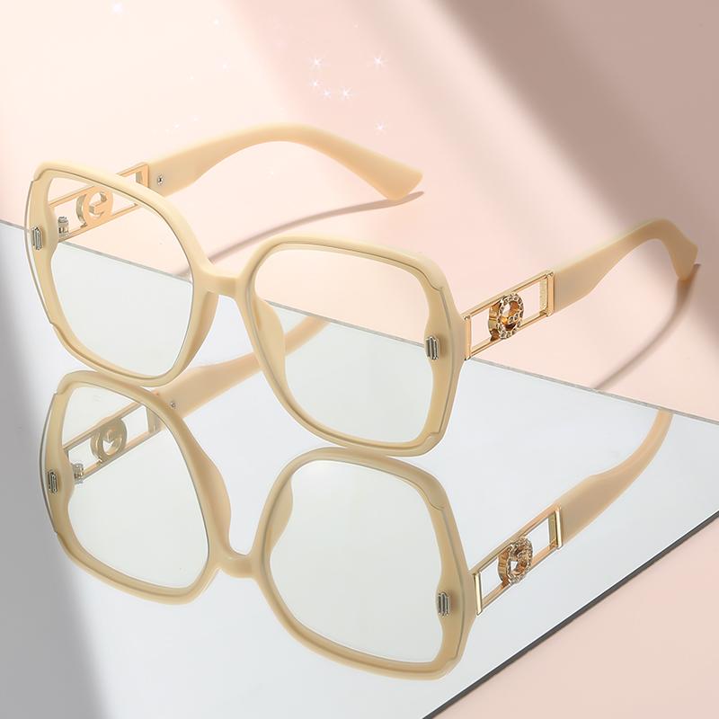 Minimalist Style Large-Frame Flat Glasses With Metal Links And Hollowed-Out Decorations High-End And Simple Glasses