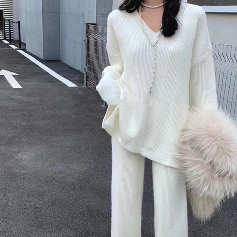 

Женский облегающий вязаный костюм с напуском на весну и осень, свободный свитер с v-образным вырезом + широкие брюки с высокой талией, комплект из двух предметов XL слоновая кость