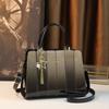 New Fashion Versatile Business Commuter Cross Shoulder Handbag