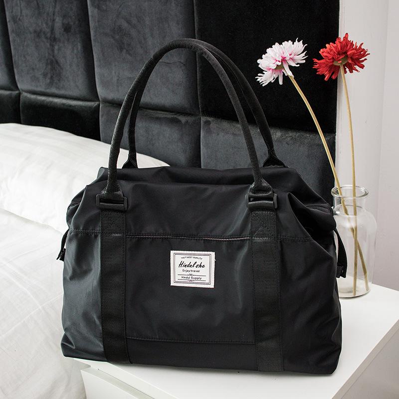 Nylon Waterproof Single Shoulder Travel Bag for Women and Men