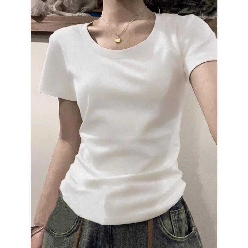 Women's Slim Fit Cotton T-Shirt: Short Sleeve, Solid Color, Straight Shoulder - Perfect Summer Base for a Trendy American Spicy Girl Look.
