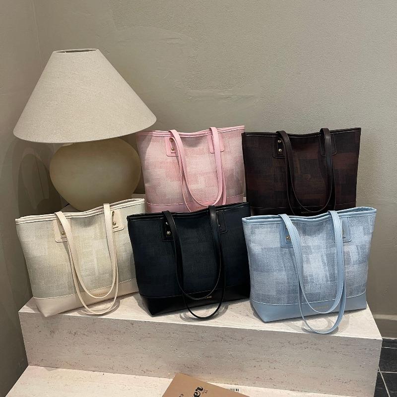 Large capacity fashion Korean version temperament work commuter bag women's new shoulder underarm bag portable tote bag