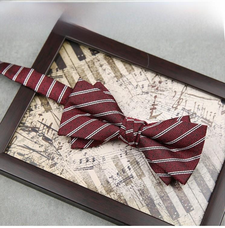 

Формальная мужская бордовая бабочка для свадебных женихов и шаферов с классическим узором Bowtie 001