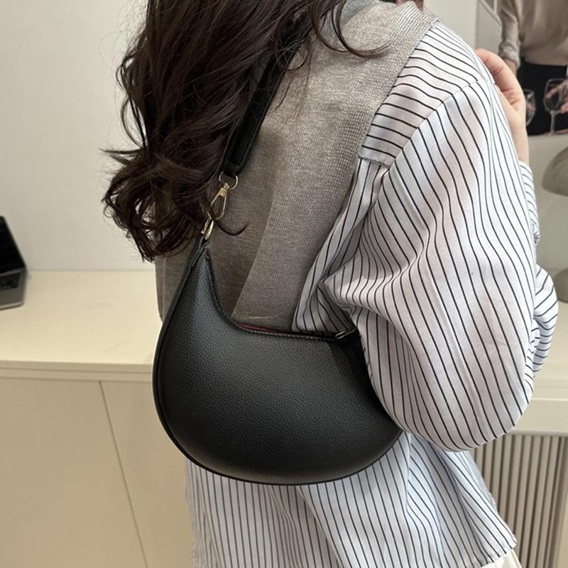 Yogodlns New Fashionable High-end Moon-shaped Baseball Bag Showing Luxury Women's Single Shoulder Bag Elegant Lady Handbags