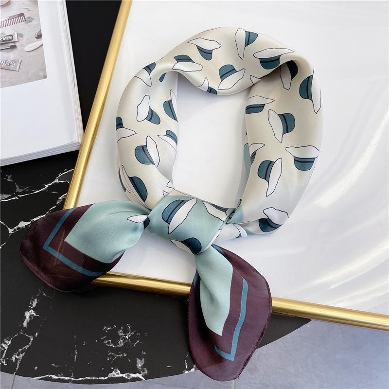 New Small Square Scarf 70cm Women's Thin Edition Color Blocked Printed Silk Versatile Decorative Shawl Autumn/Winter