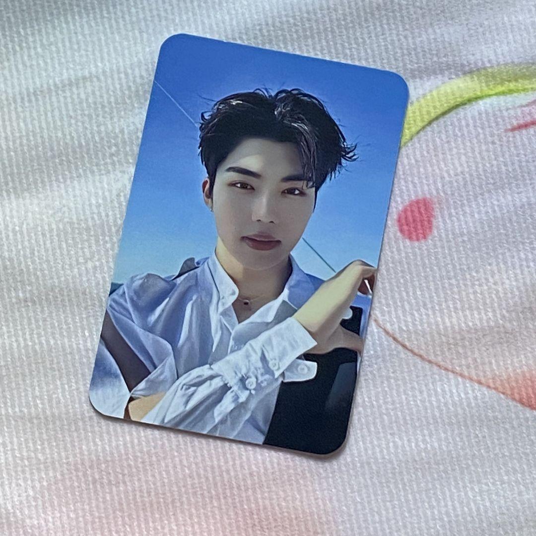 

[USED] ZB1 Park Gun-wook Sanok Pre-recorded SWEAT Korean Trading Card