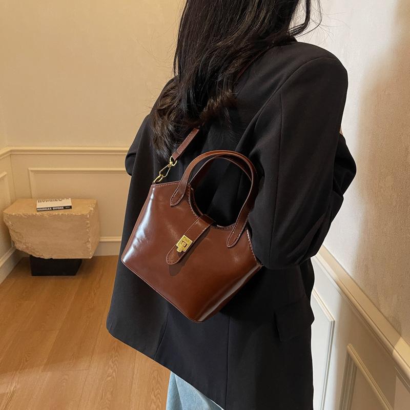 Commuter Fashion Portable New Shoulder Bag Messenger Bag