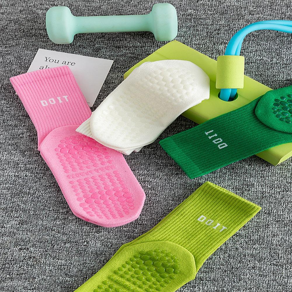 Breathable Yoga Socks Cotton Sports Socks Comfortable Dance Fitness Training Socks