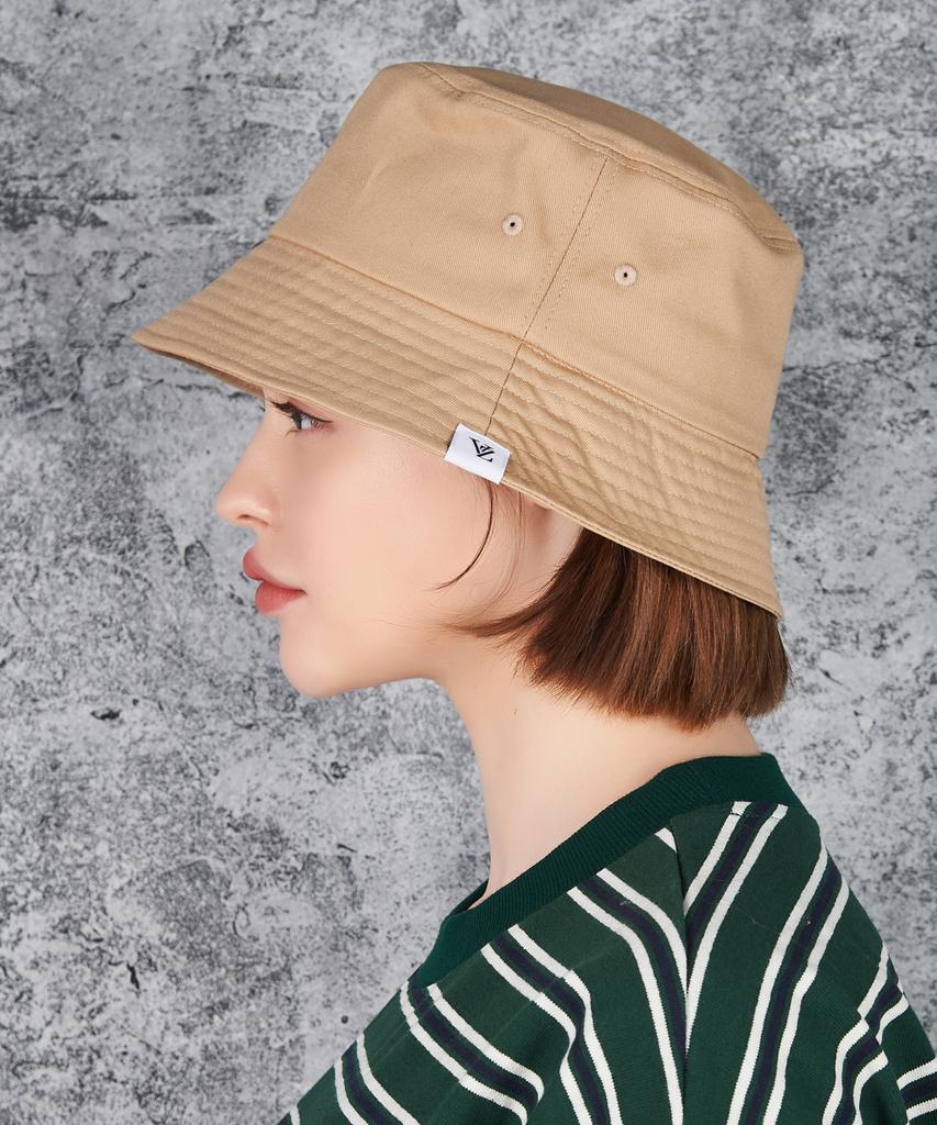 Bajal Monogram Label Color Bucket Hat Beige