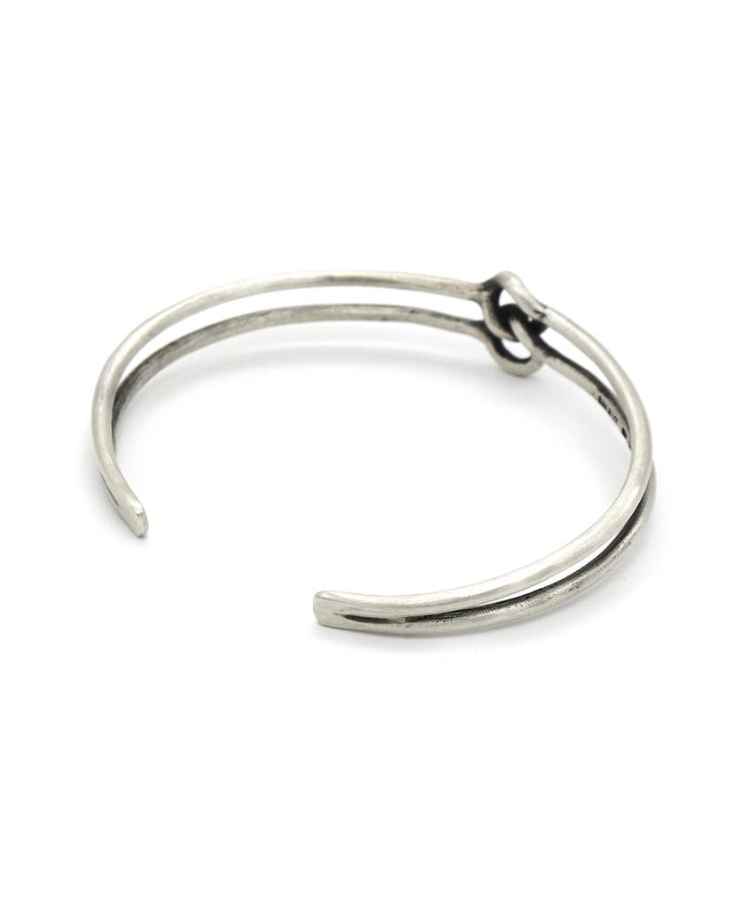 Oddcollet Link Cuffs