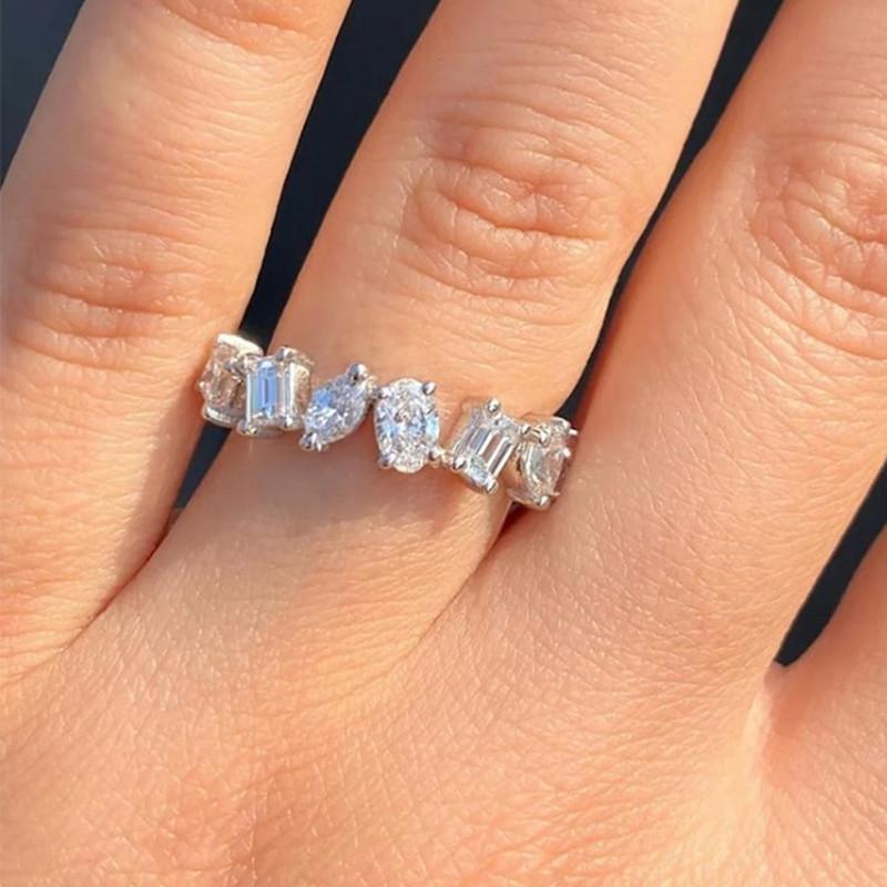 Huitan Luxury Cubic Zirconia Rings Women Silver Color High-quality Female Accessories Wedding Engagement Party Statement Jewelry