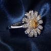 The Best-selling Style Magic Flower Ring of Eternal Love Elegant and Chic Daisy and Bee Ring for Women Wedding Party Engagement