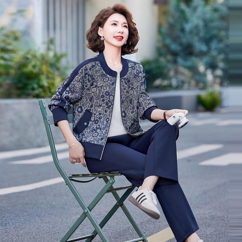 Mom’s Casual Plus-Size Two-Piece Sportswear: Spring & Autumn Fashion for Middle-Aged & Elderly