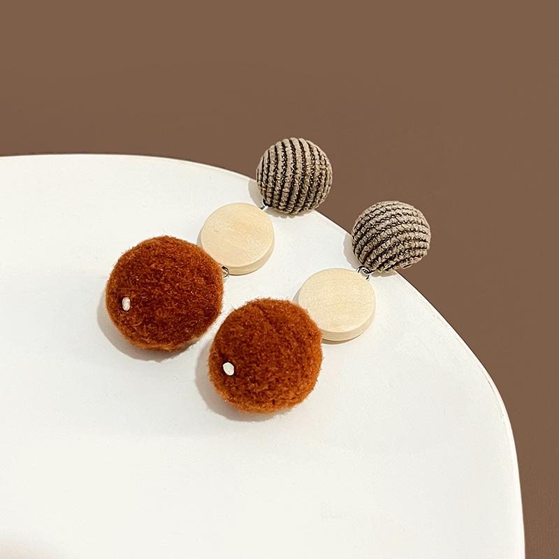 Small Fresh Winter Color Matching Flocking Hairball Girl Stud Earrings Soft Round Plush Cute Earrings Woman