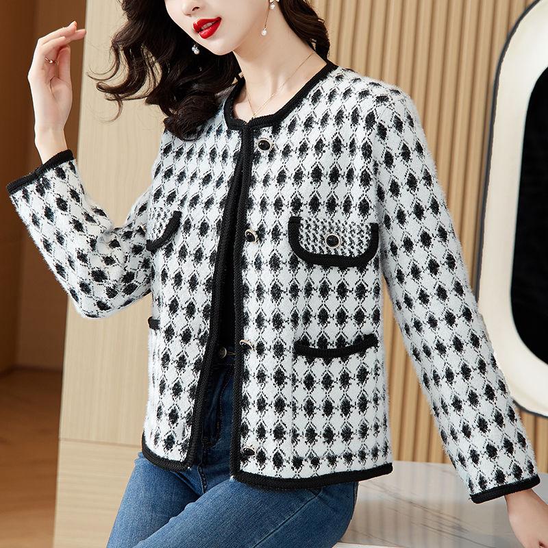 Casual Coat Cardigan Female 2023 Early Spring Long Sleeve Women Knitted Cardigan Round Neck Loose Short Coat Cardigan Female Top