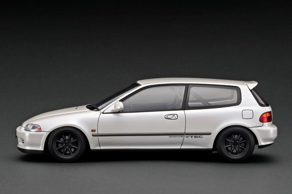 Ignition Model Scale Honda Civic White Finished Product 1/18 (EG6)