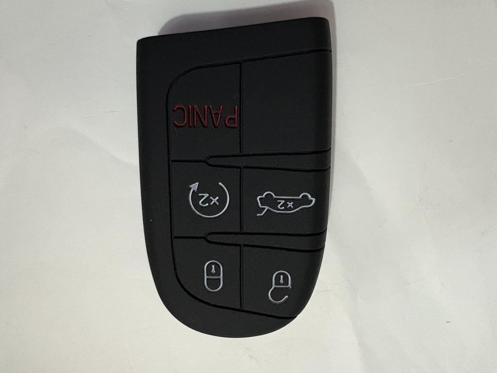 Silicone Car Key Case Cover For Jeep Renegade Compass Grand Cherokee For Chrysler Wrangler For Dodge Challenger Journey Charger