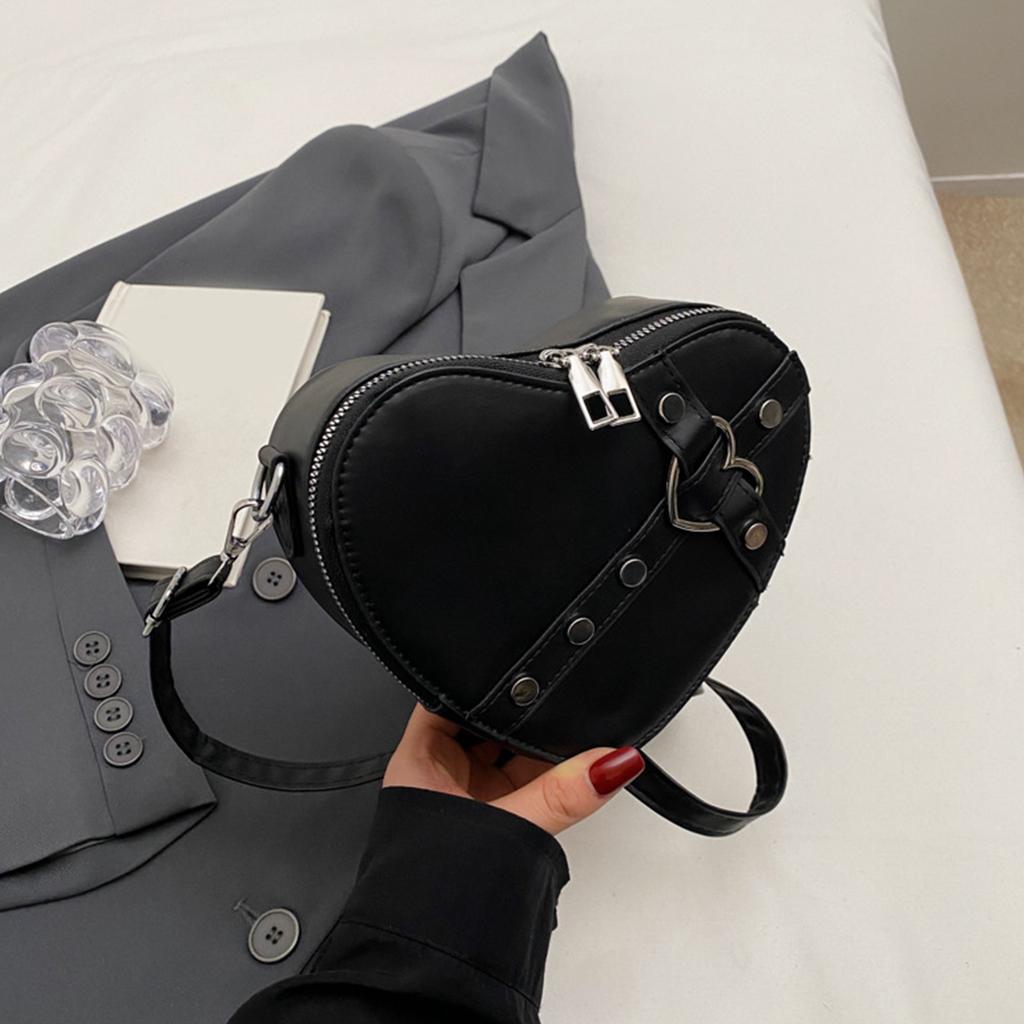 Y2K Heart Shape Shoulder Bags Versatile Small Rivet Crossbody Bag Solid Color PU Leather Bags for Women Girl Trendy Bag