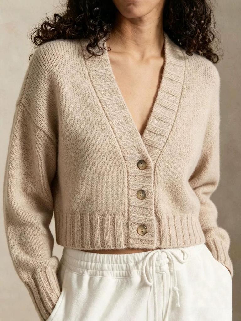 European & American 2026 Autumn/Winter Retro V-neck Cardigan Sweater for Women