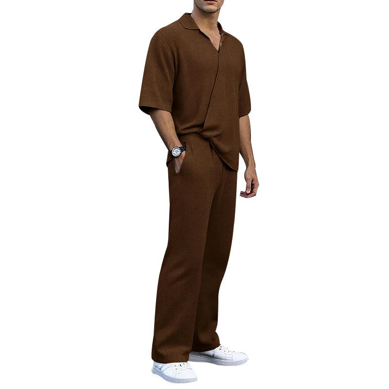 

Мужской светло-голубой вязаный повседневный комплект поло и брюк широкого кроя для отдыха S коричневый