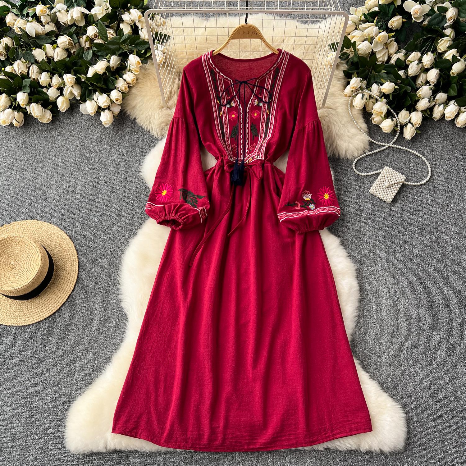 

Винтажное элегантное платье с V-образным вырезом и вышивкой, рукавами-фонариками, повседневное платье-трапеция для женщин, модное летнее весеннее платье-платье One Size кларет