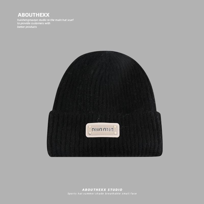 Hat Women's Autumn and Winter Woolen Hat Showing Face Small Warm Ear Protection Cold Hat Rubber Label Letter Knitted Hat Student Pullover Hat for Men
