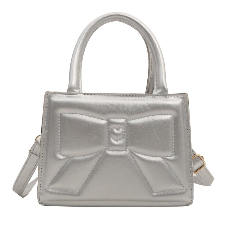 

Корейська версія модної жіночої сумки 2024 новий модний бант вишивка ниткою маленька квадратна сумка ніша сумка через плече срібний