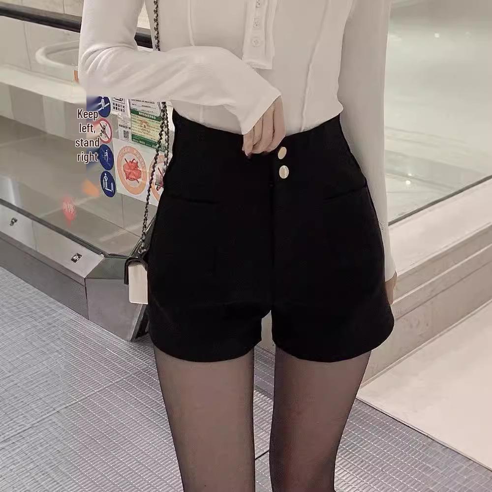 

Women s High-Waist Black A-Line Booty Shorts: Versatile and Trendy Spring Outerwear L чорний