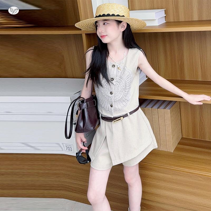 Girls' Elegant Summer 2026 Embroidered Vest and Skirt-Shorts Set