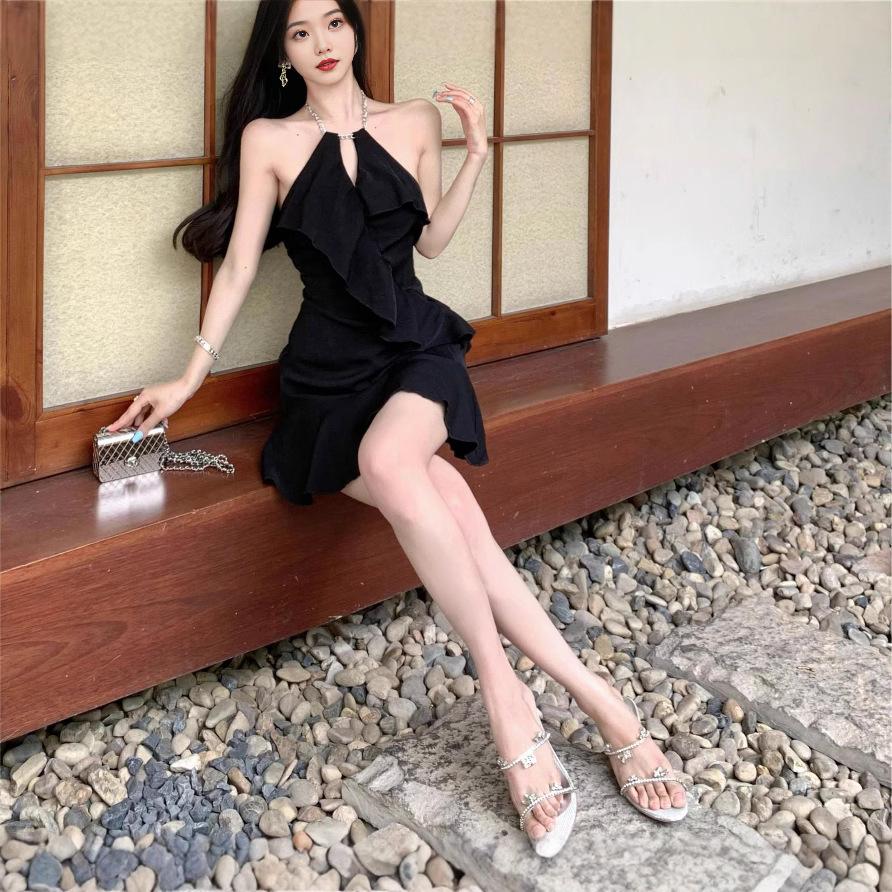 Hepburn style chain neck sling dress women's clothing 2026 summer new black dress short skirt off-the-shoulder ruffle skirt