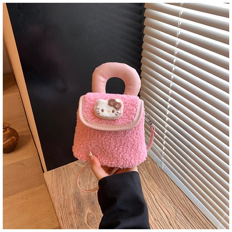 High-value Cute Cat Small Bag Women's Autumn and Winter New Furry Bucket Bag Fashionable Portable Messenger Bag