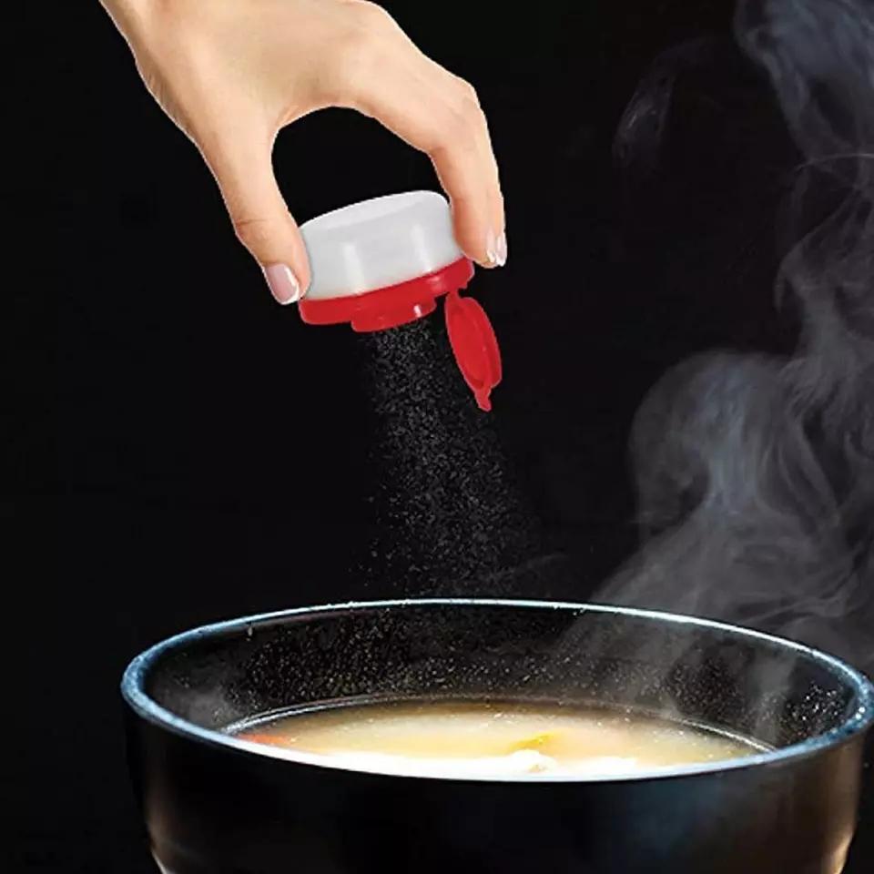 

Mini Salt And Pepper Shaker Home Portable Seasoning Shaker Jar Dispenser Bbq Kitchen Spice Tool Camping Picnic Travel Jar чёрный