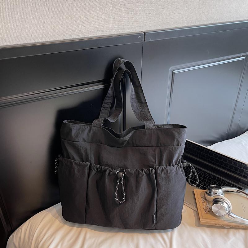 Commuting Large Capacity Nylon Bag Women's Multi-Pocket Shoulder Tote Bag Student Class Bag