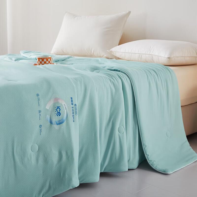 MUJI Waffle Weave Cooling Quilt